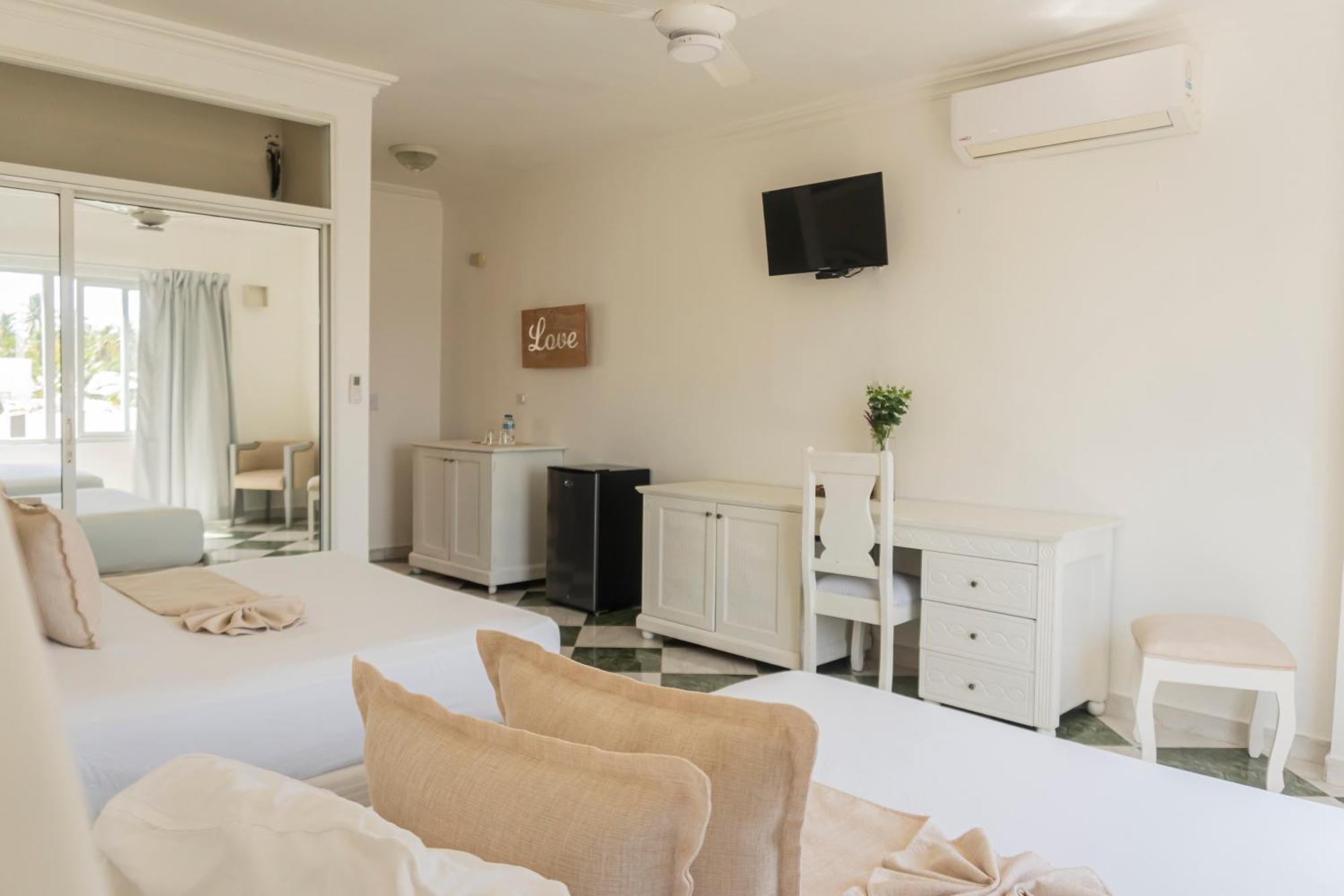 Green Coast Hotel Punta Cana Bagian luar foto