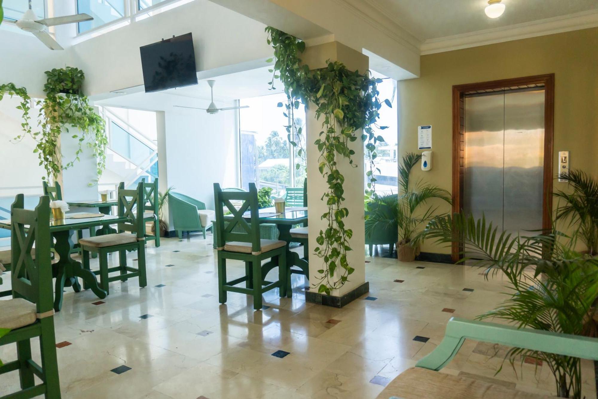 Green Coast Hotel Punta Cana Bagian luar foto