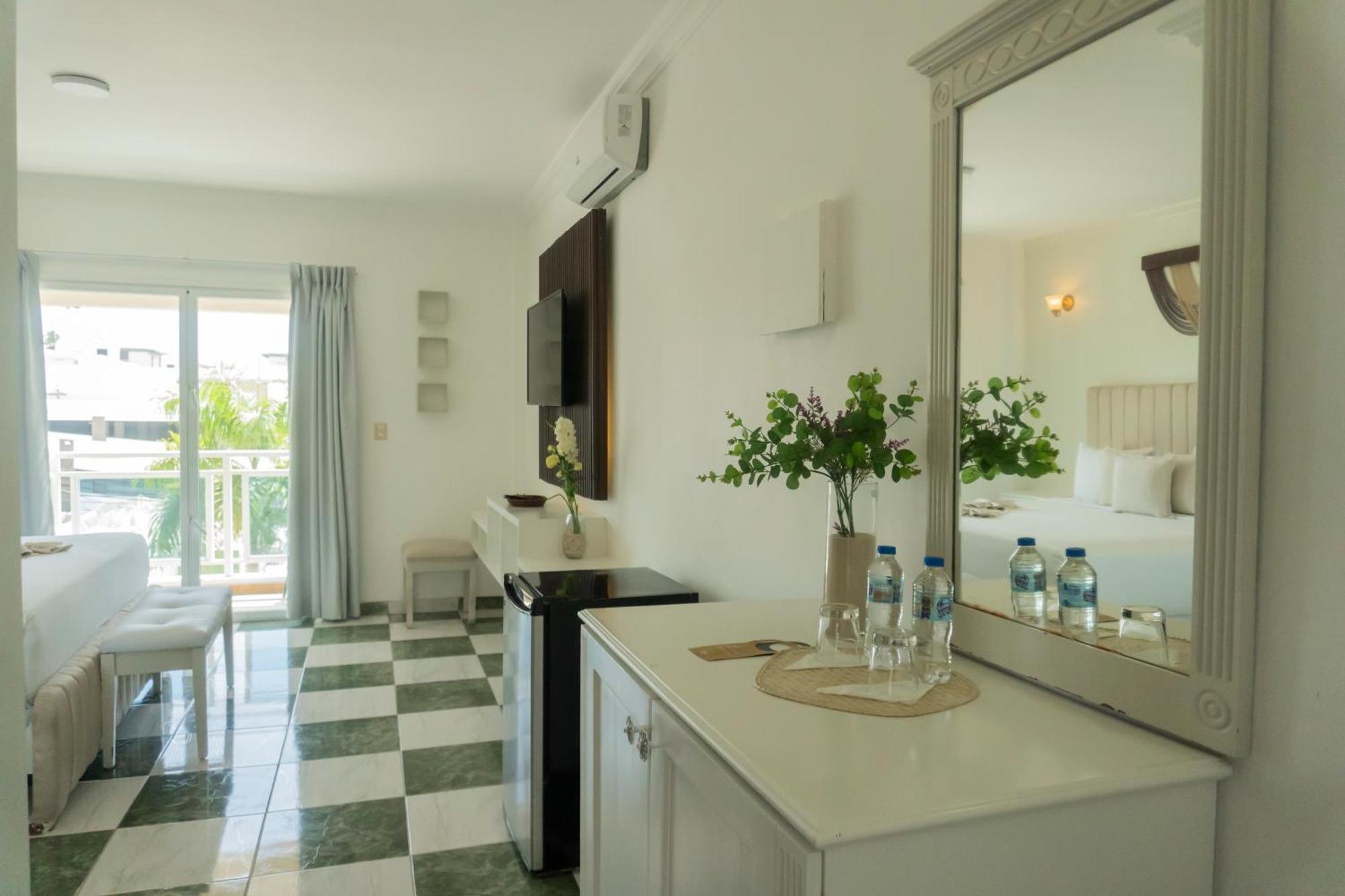 Green Coast Hotel Punta Cana Bagian luar foto