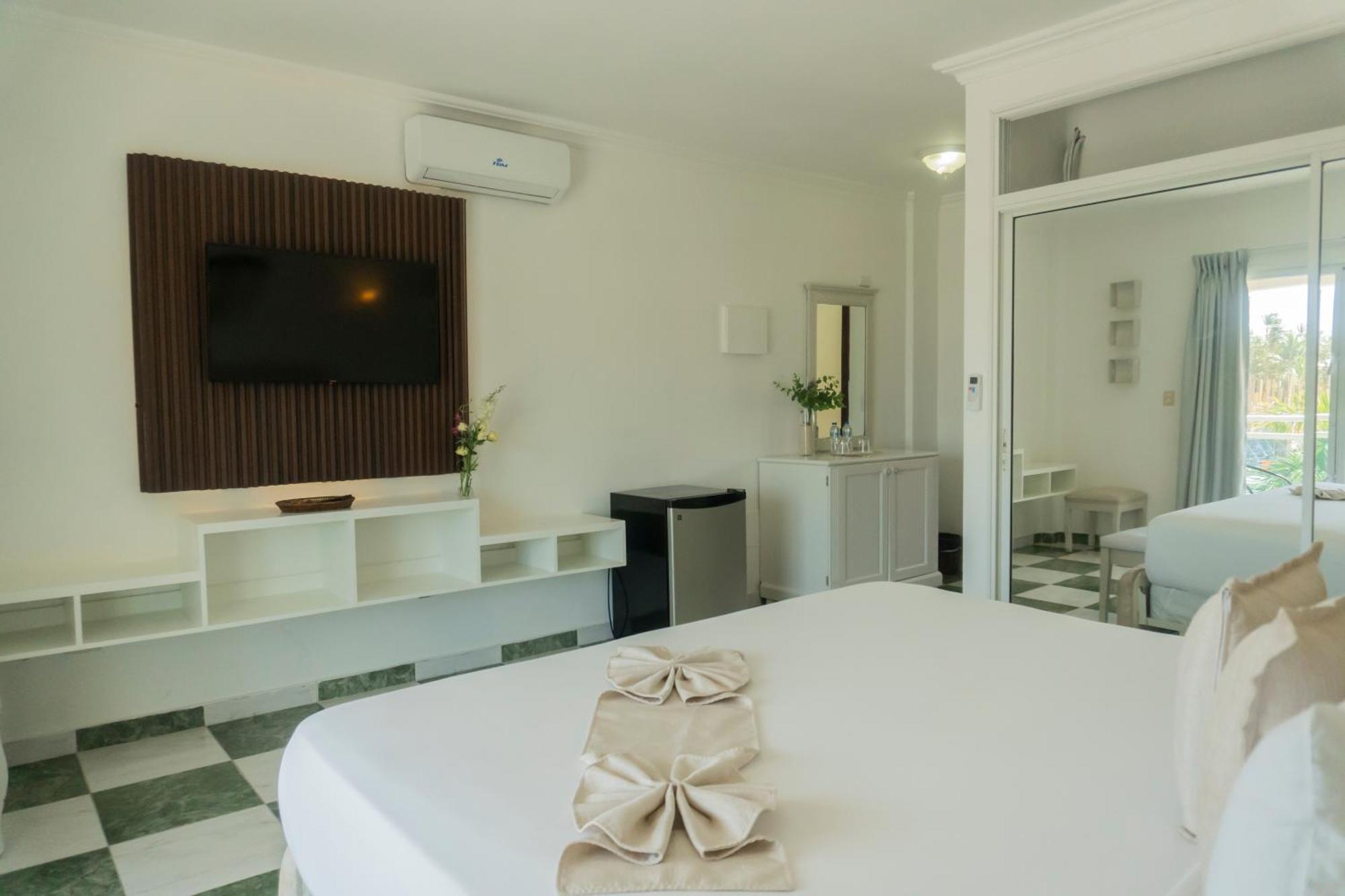Green Coast Hotel Punta Cana Bagian luar foto